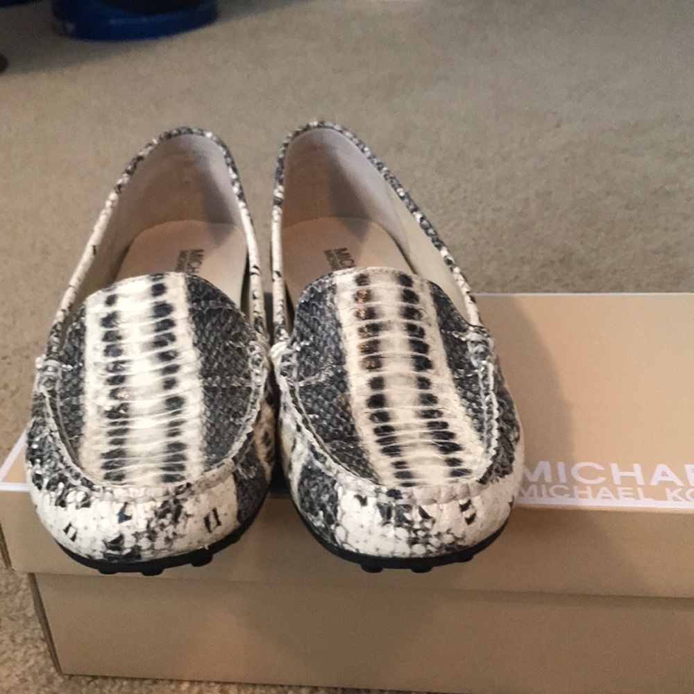 Daisy loafer